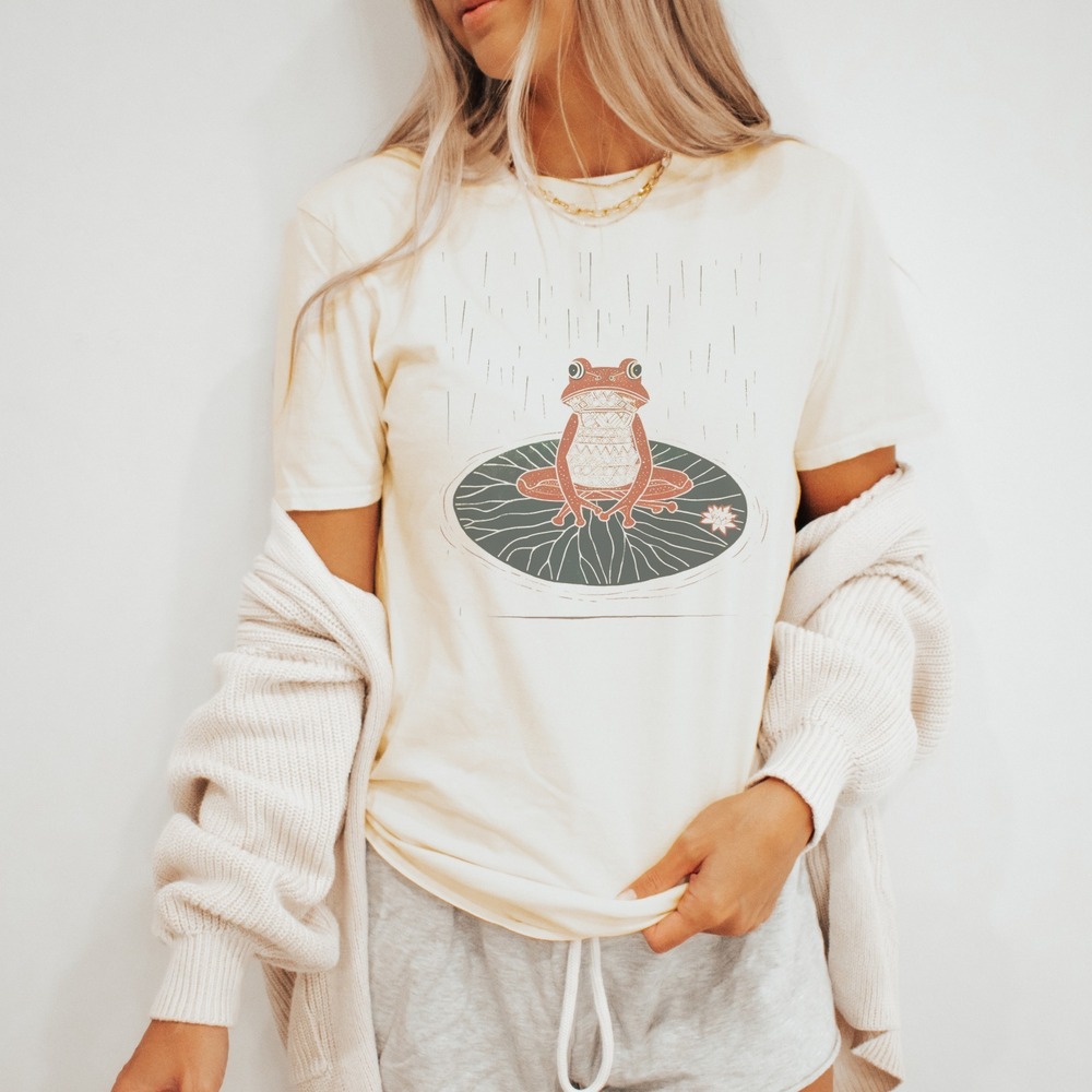 Orange Frog Lily Pad Graphic Tee Vintage Woodcut Style Nature Art